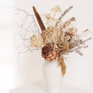 Artichoke and Hydrangea in white - Image 3