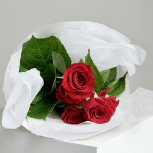 Half Dozen Red Roses - Image 3