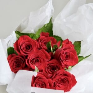 1 Dozen Red Roses - Image 2