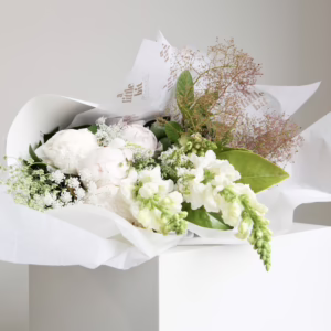 Seasonal Whites Bouquet