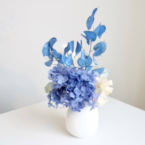 Blue Hydrangea Mini with Honesty